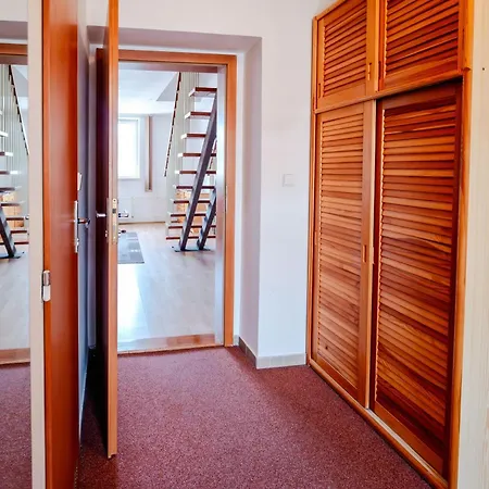 Palác Elektra Hotel 3*